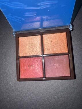 NWOB Tom Ford eyeshadow palette: Honeymoon